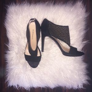 BCBG Generation Mesh Heel